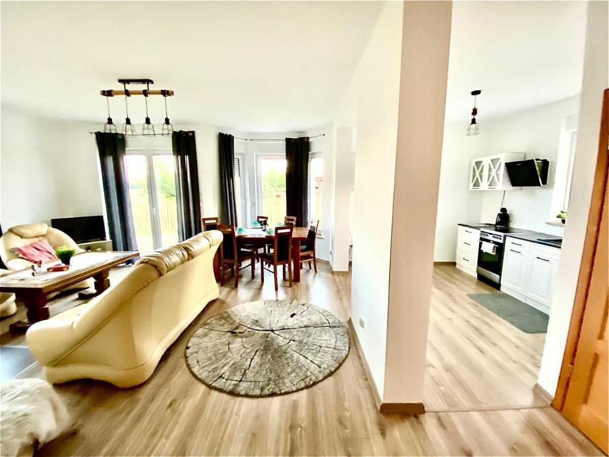 Villa Dom Kaszubka Oaza Sominy Exterior foto